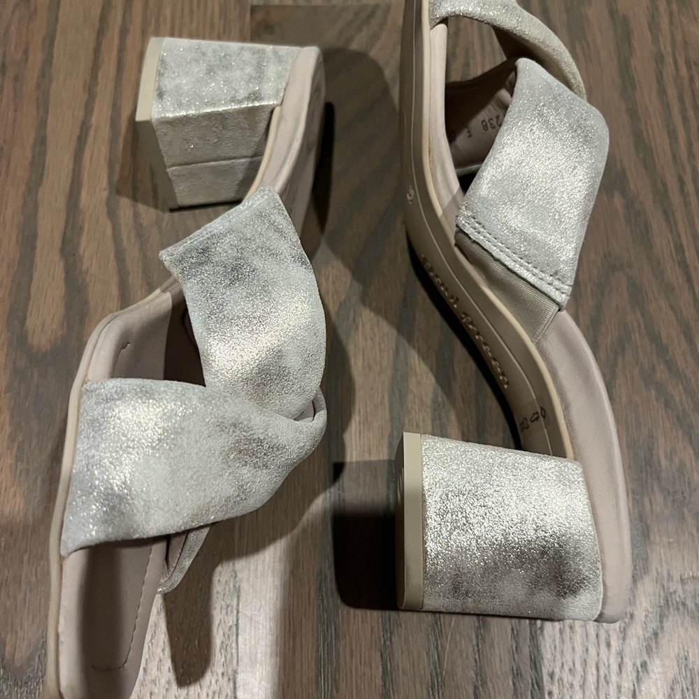 Paul Green Lauren Sandal Mineral Metallic NWOT Size 8 (5.5) - Picture 3 of 6
